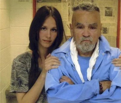 世界十大女连环杀手，其中一人用600多人的血来洗澡