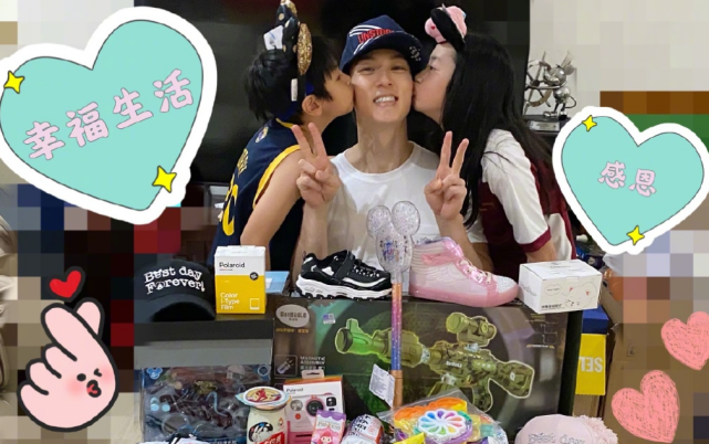 吴尊夫妇被偶遇，林丽吟长发披肩轻托下巴超女神，与老公恩爱十足