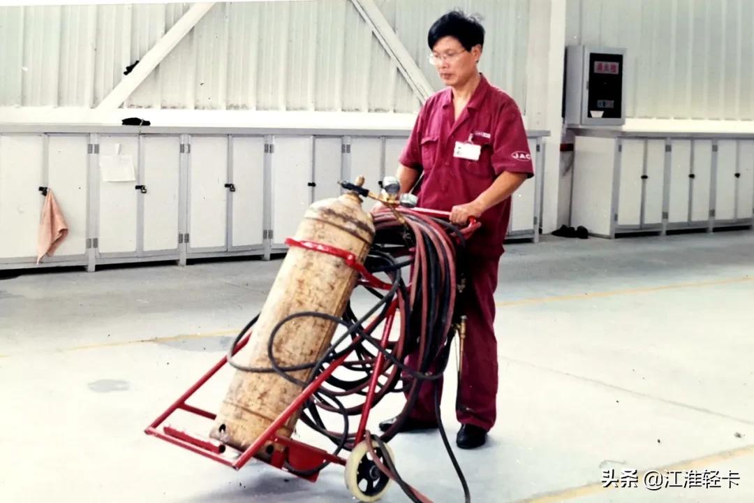 50年再聚首，追忆激情燃烧的岁月 | 3000T第一任机长