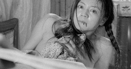 19岁时躲过大屠杀成为慰安妇，遭受多番折磨，生