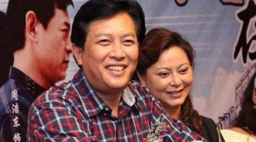 陈宝国：一段婚姻一个孩子，与妻子相爱47年，儿子也是男一号