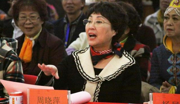 她是常州女首富，身家290亿不爱宝马独爱车灯，终成车界董明珠