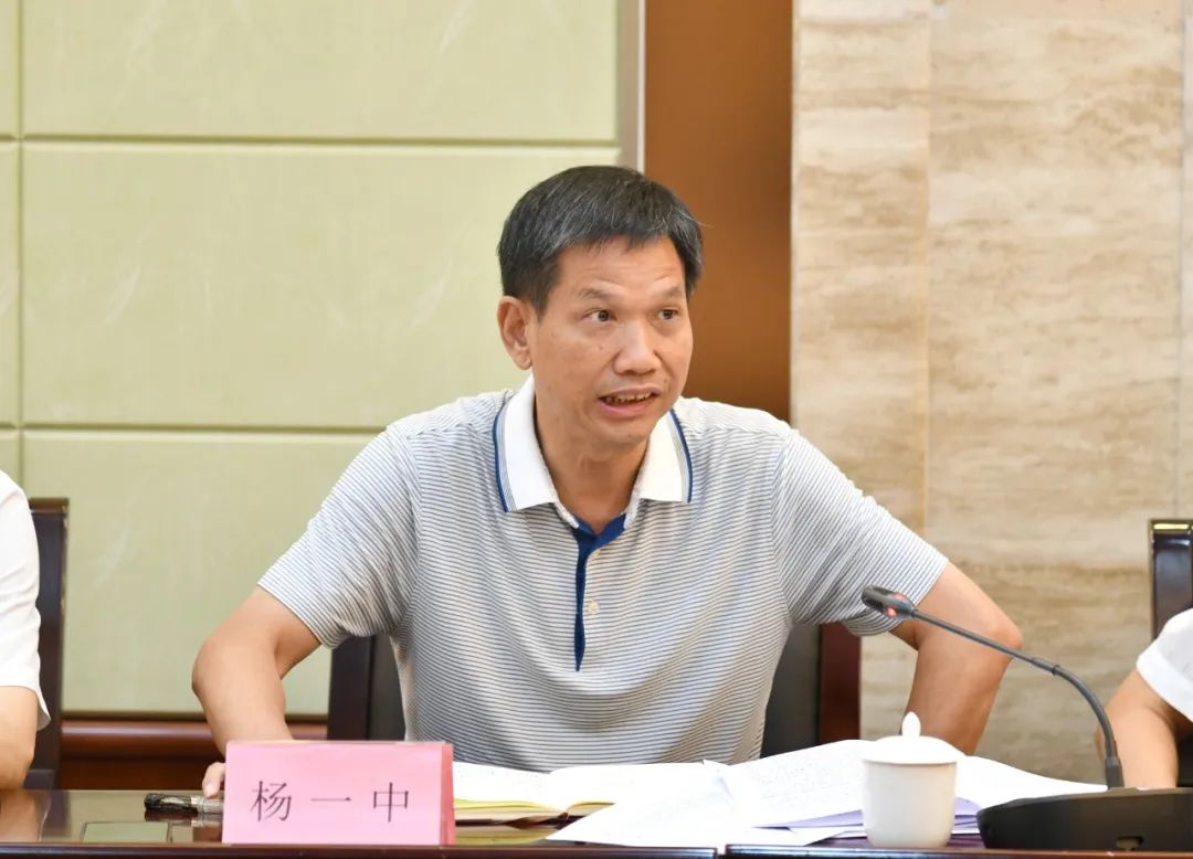市五届人大常委会举行第四十六次会议