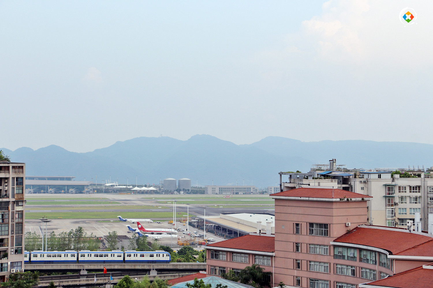 重庆公共交通提速升级：江北机场扩建，两个火车站解决遗留问题