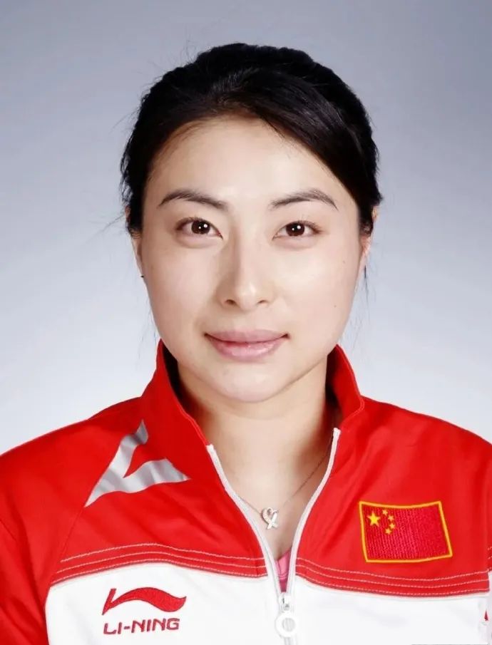 她是全红婵的领路人，把郭晶晶送上裁判席，周继红为何身陷争议