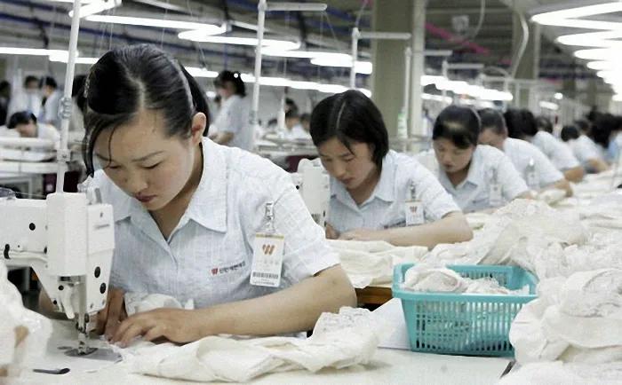 来中国打工的朝鲜姑娘对打工生活满意吗？