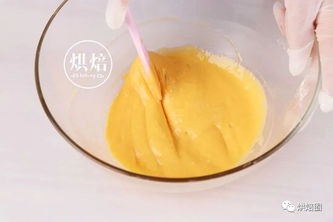 埋进椰香奶油慕斯里的芋泥卷 光看介绍就知道就多好吃了