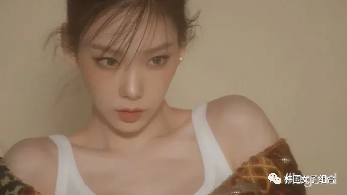 拍摄了legend画报的这位女团爱豆,历代级的美貌