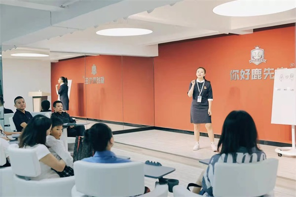 ����¹�������Թ�ѧ����У����ʽ��ҵ