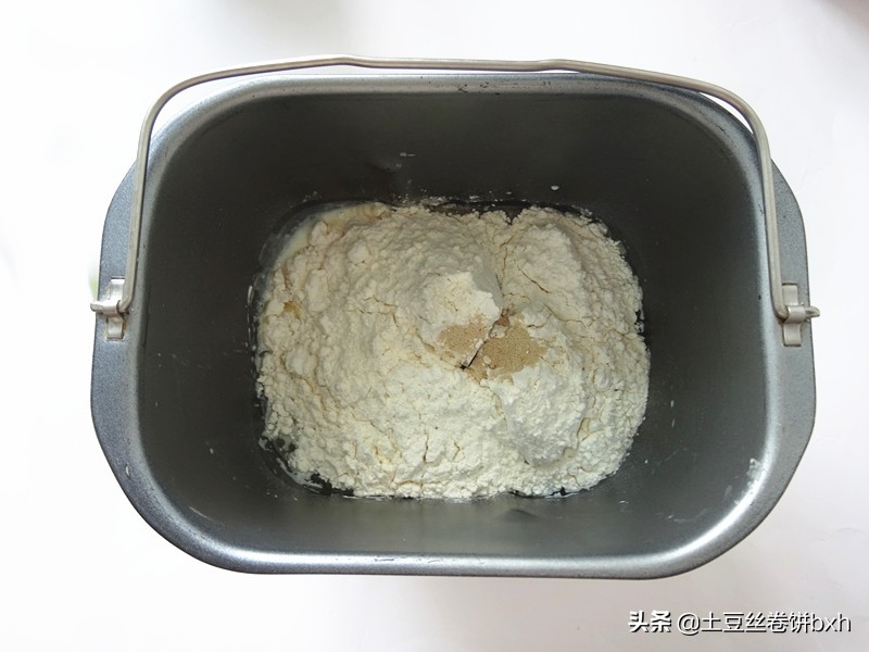 入秋了，早餐点心这么做，暄松柔软，一咬满口香，老少都爱吃