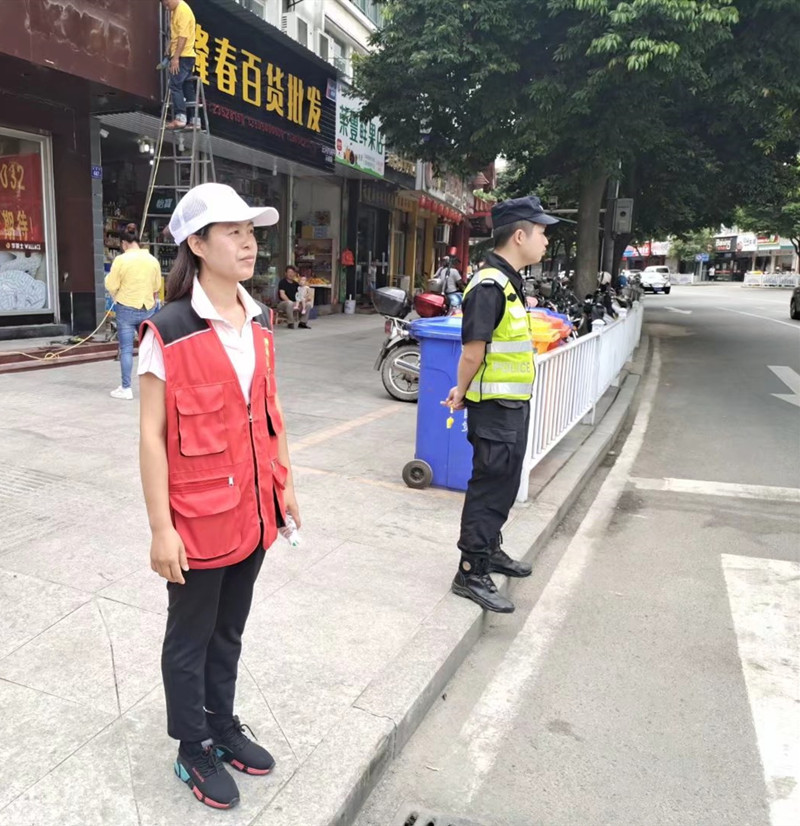 弘扬雷锋精神 照亮志愿之路 记福建省泉州市德化县志愿者周碧春