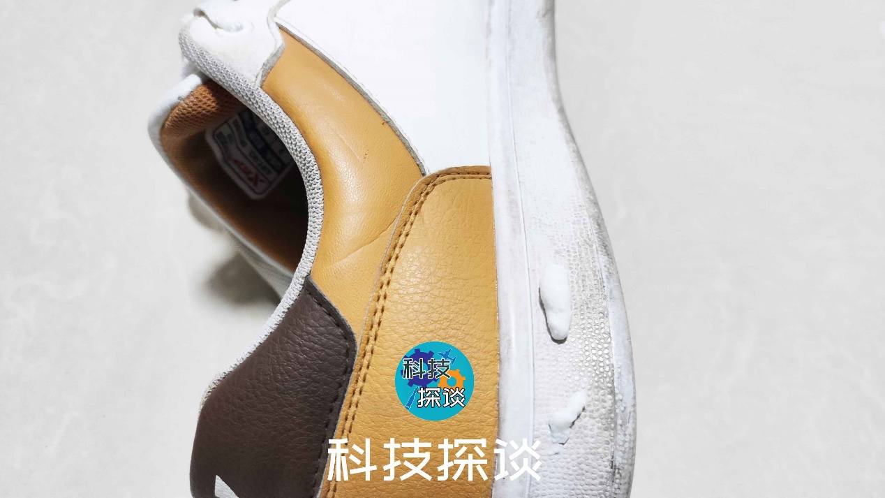 无需沾水就能高效清洁鞋面——Circleclean球鞋清洗膏