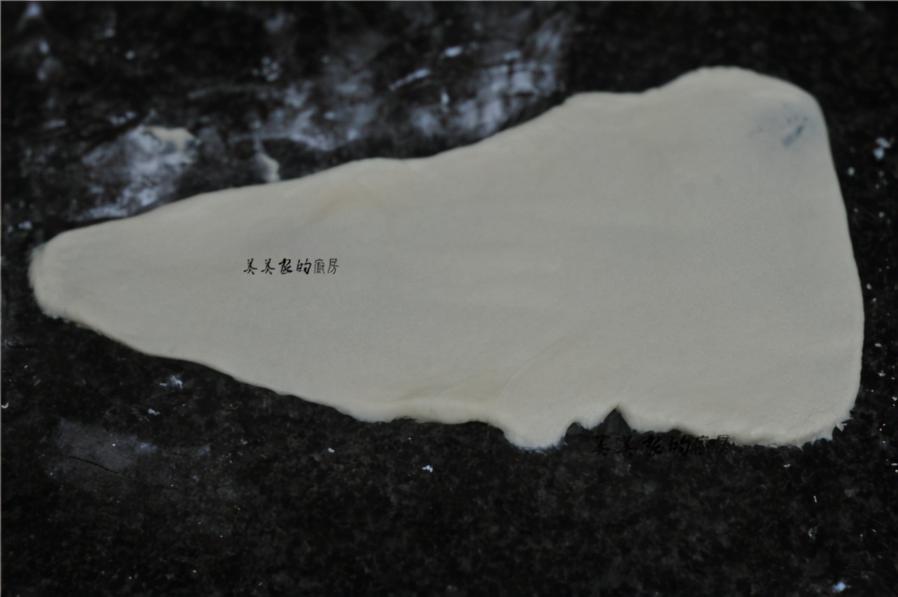 家有烤箱一定要試試，不用黃油的漢堡坯，柔軟拉絲，比買的好吃