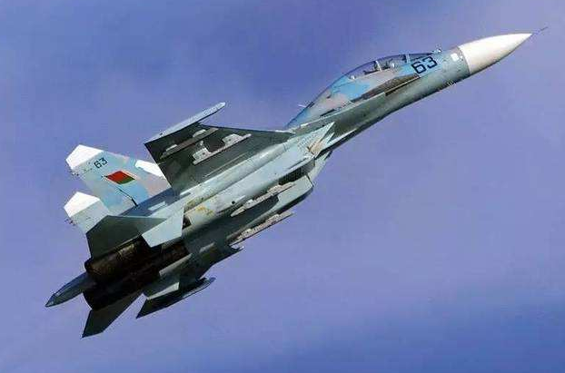 反俄先锋倒向特朗普，敞开大门邀请大批盟军，