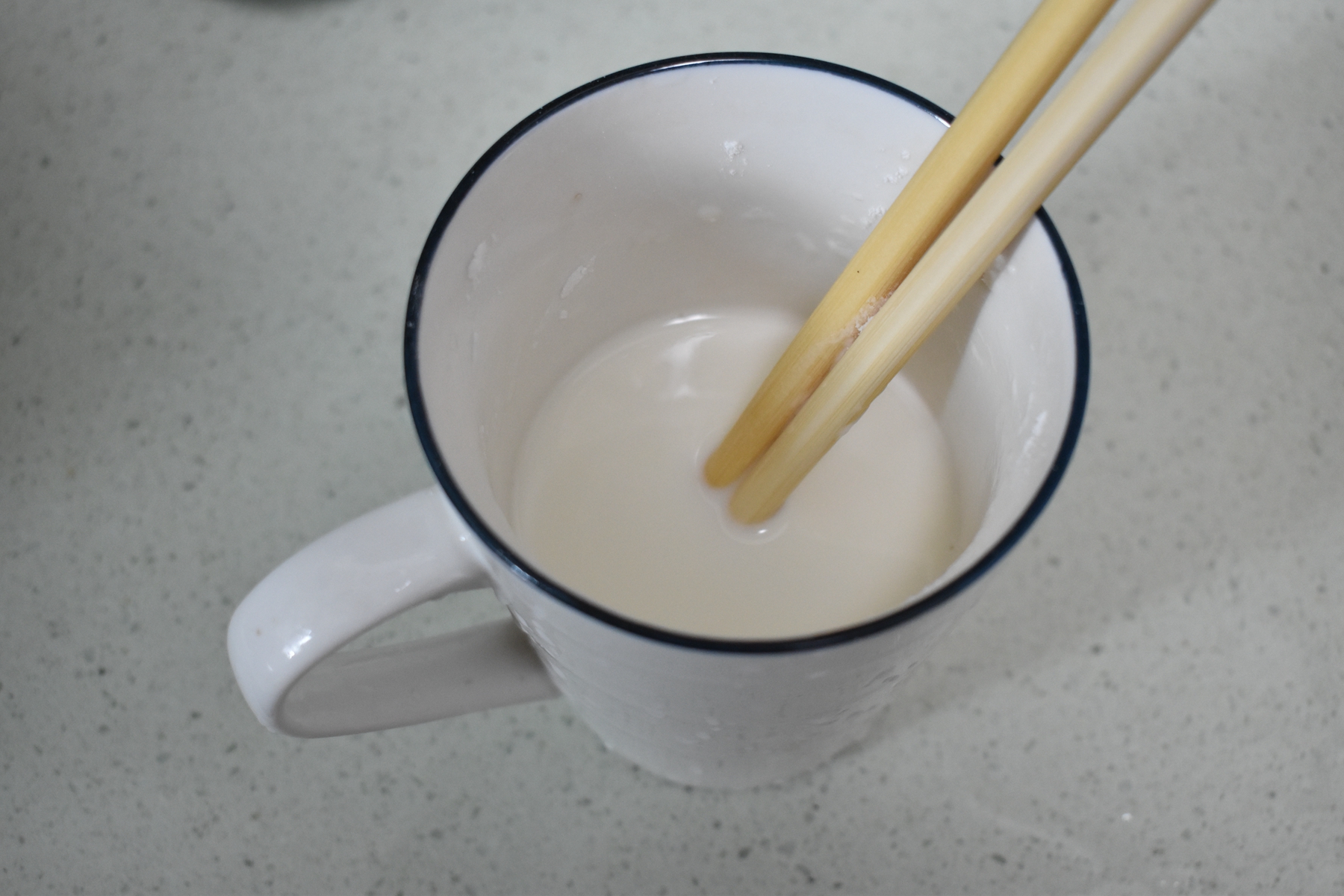 一把冰糖一个雪梨，简单几步做好这糕点，清甜软糯，滋润防秋燥