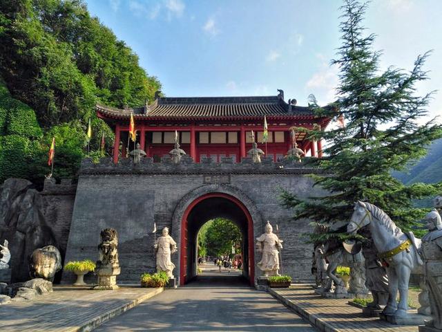 石门挽歌：褒斜古道贯川陕，千古隧洞世无双