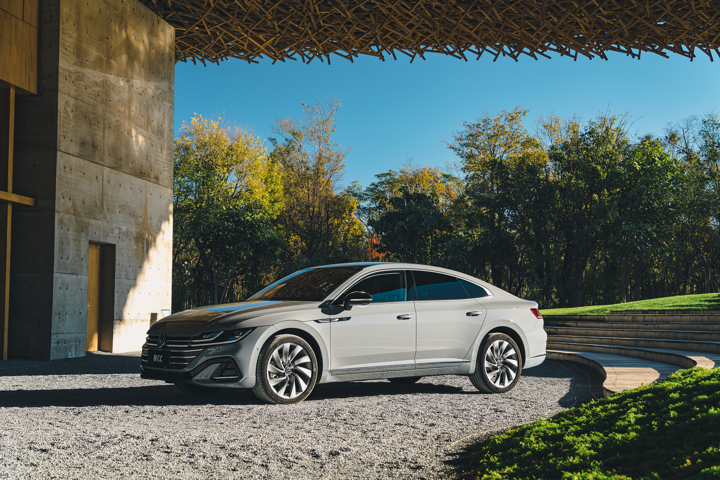 猎装与R-Line，新一汽-大众CC终于做回更好的自己