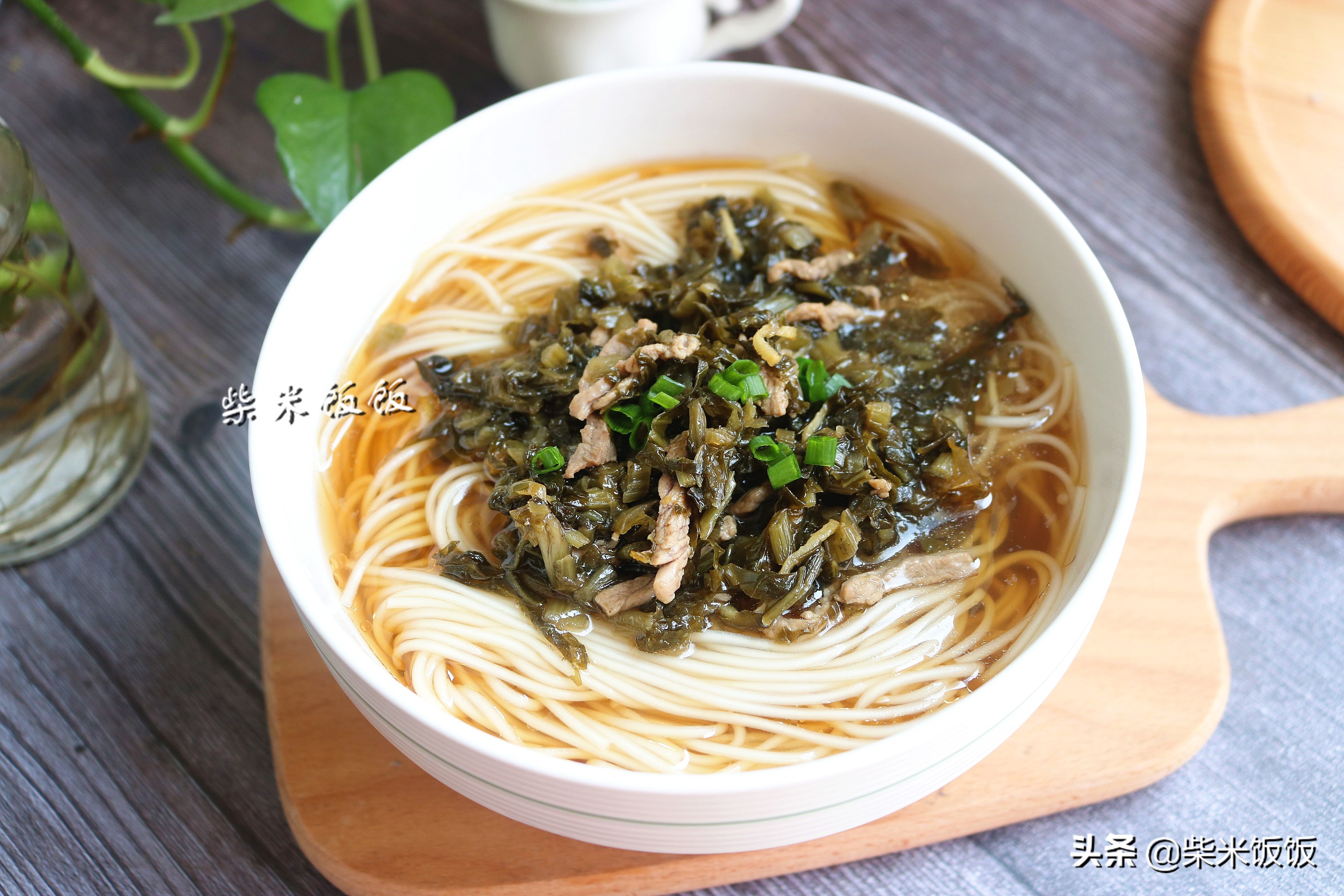 早餐吃麵條，溫暖又管飽，這3種肉絲麵我家最喜歡，好做好吃