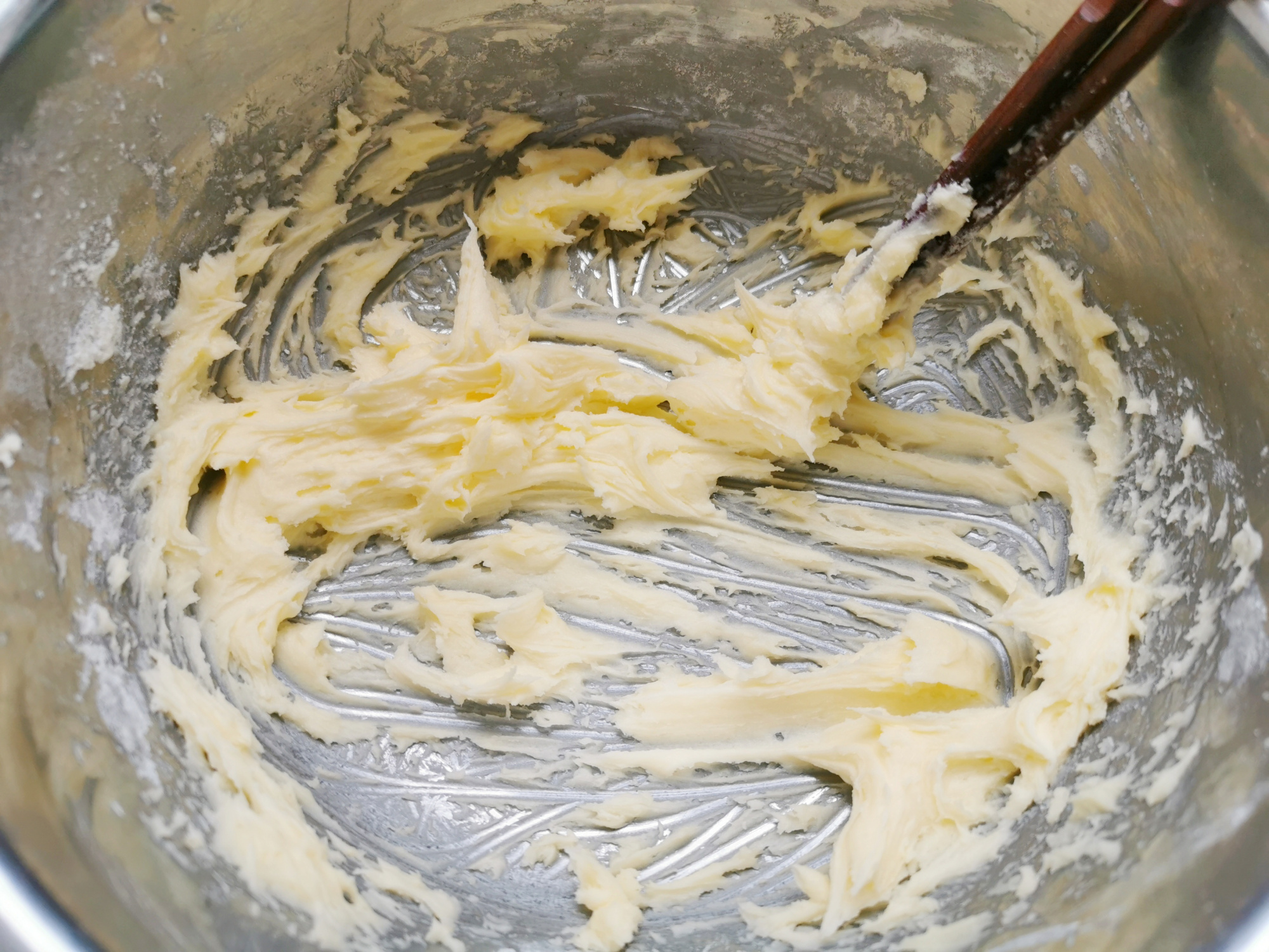 自製花生醬，不加水不加油，香濃細膩，用來做曲奇餅乾太香了