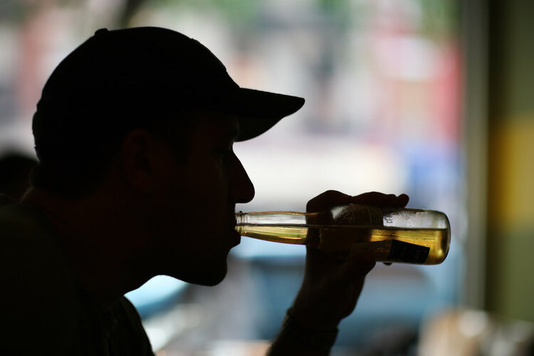 978万人研究：“常喝小酒”比“偶尔喝大酒”更伤身！为什么？