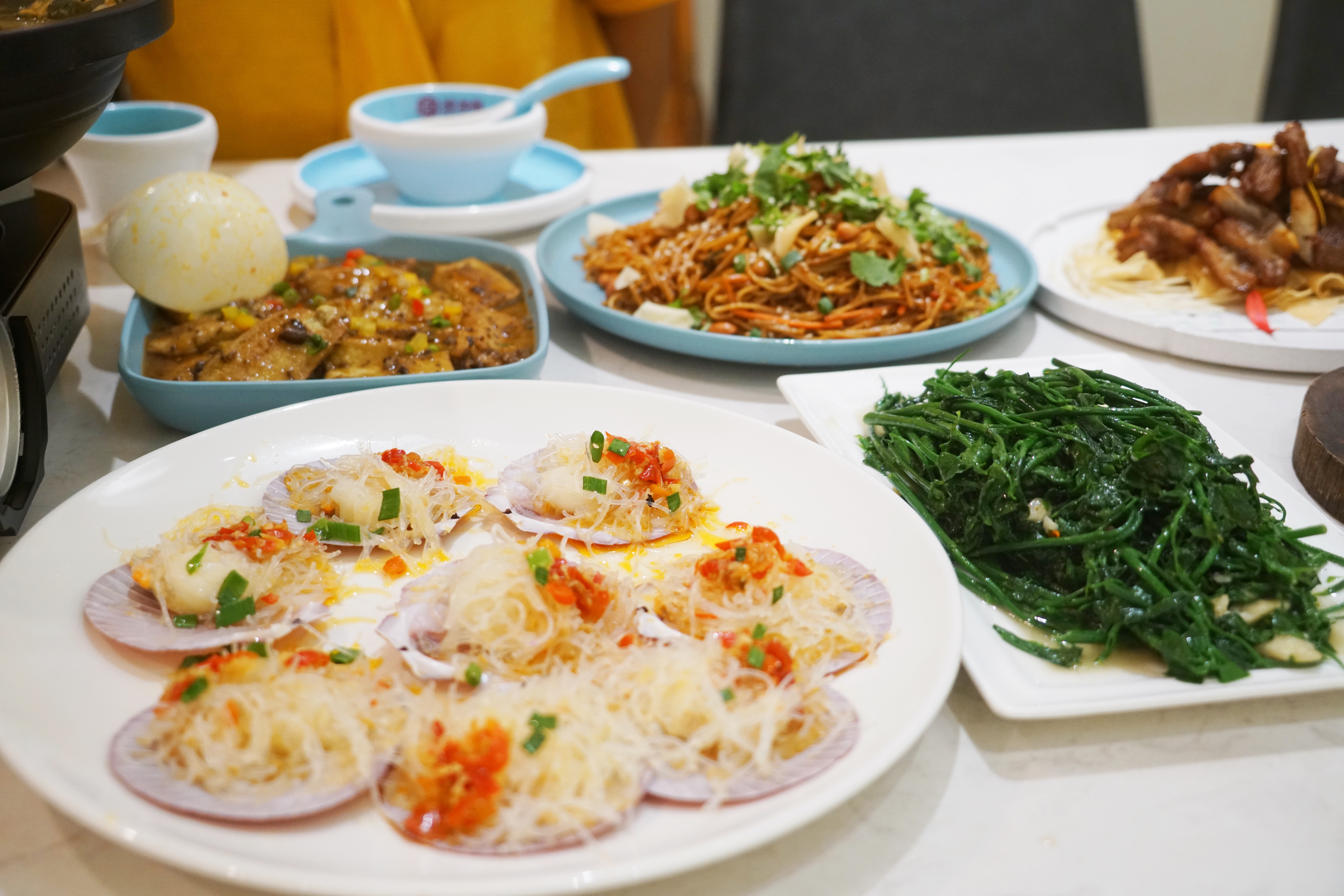 冬天旅行首选目的地，三亚吃喝玩乐全攻略，给你最悠闲的海岛时光