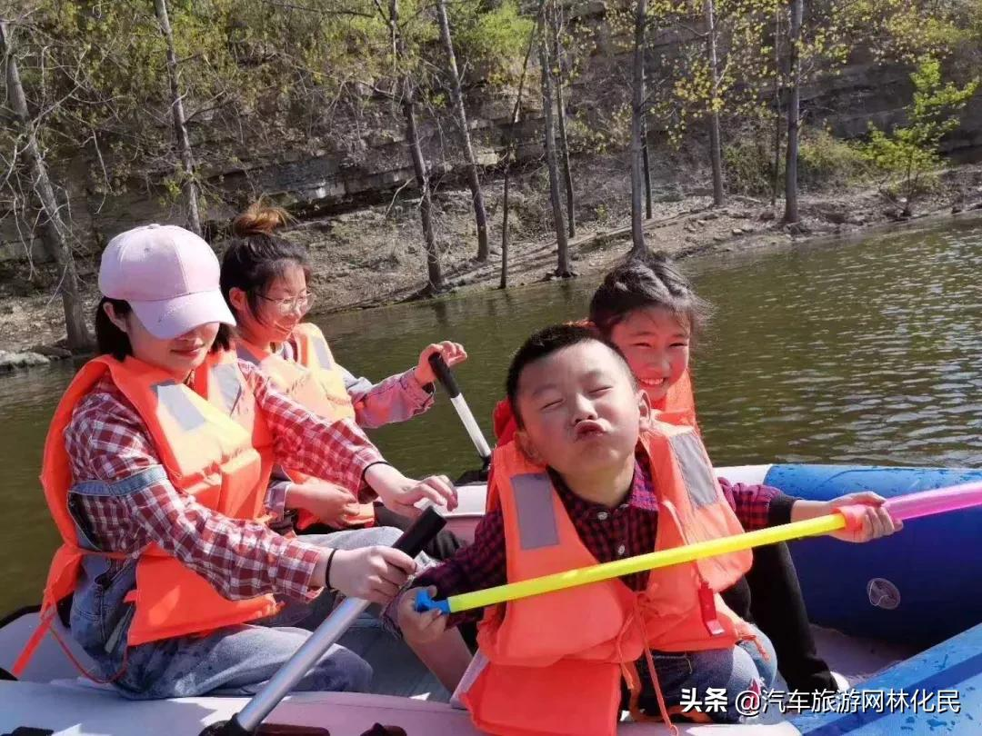 美丽古色古香的利山涧旅游度假.