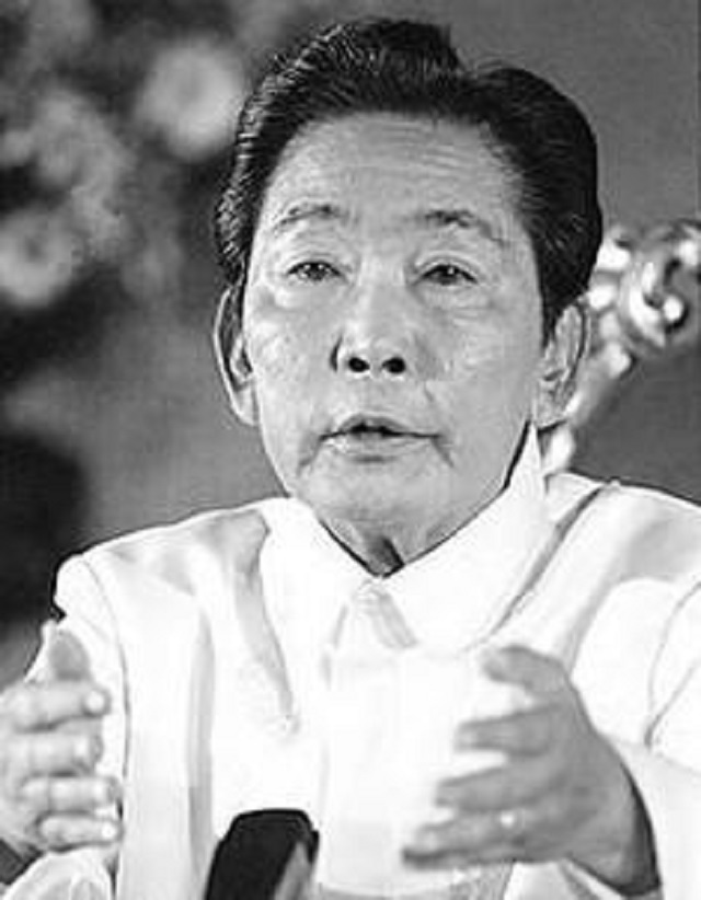 菲律宾前总统，带300箱行李、上百亿逃往美国，