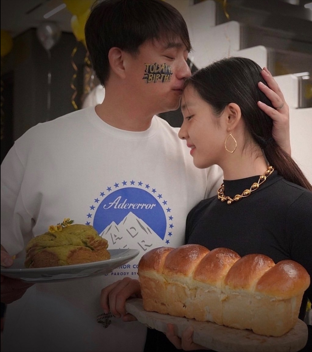 孫莉曬女兒自製戒指，多多伸手大方展示，心靈手巧被讚全能隨黃磊