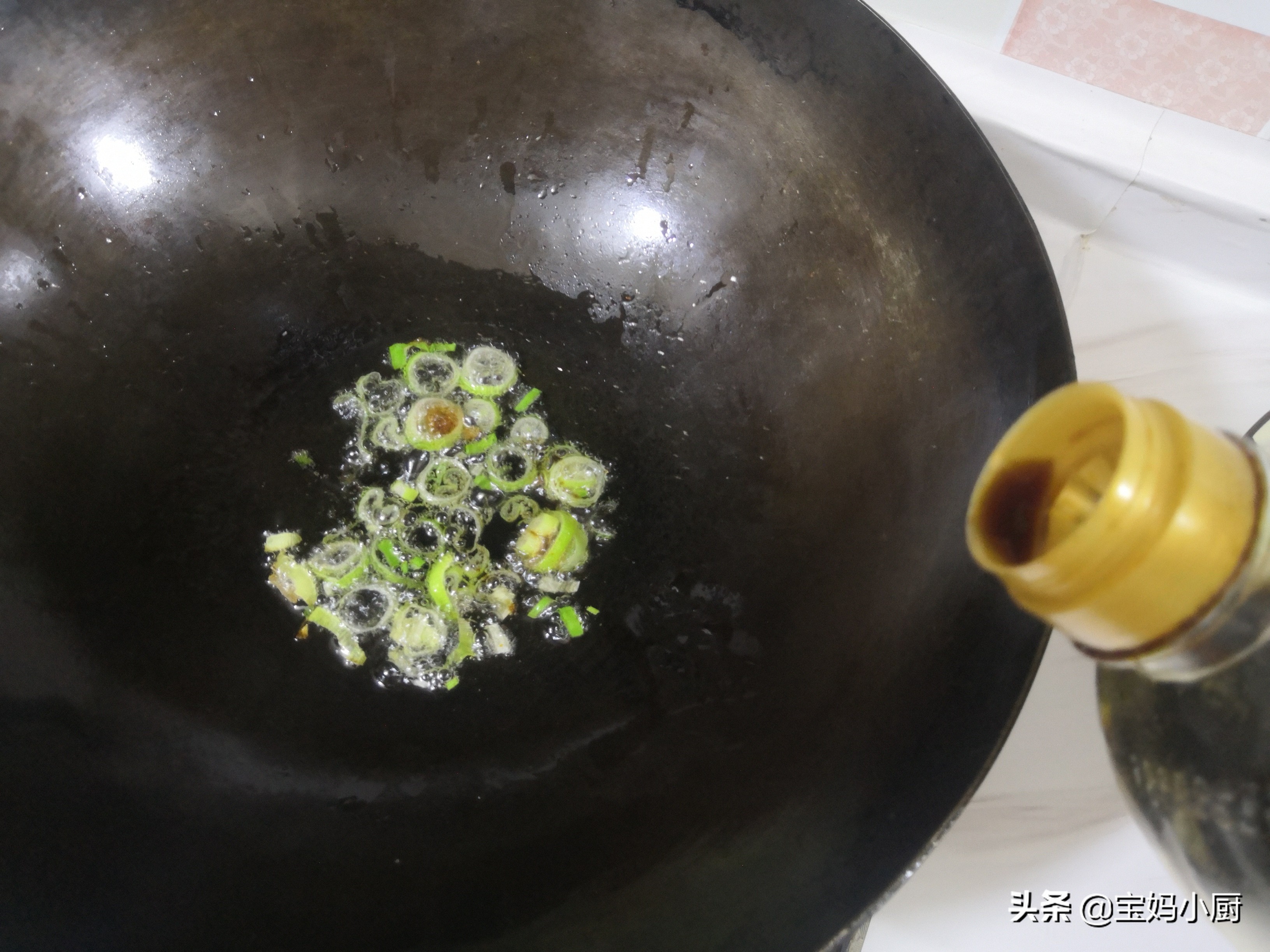 夏季减肥要喝的汤，有肉有菜高蛋白，营养多热量低，好吃助减肉