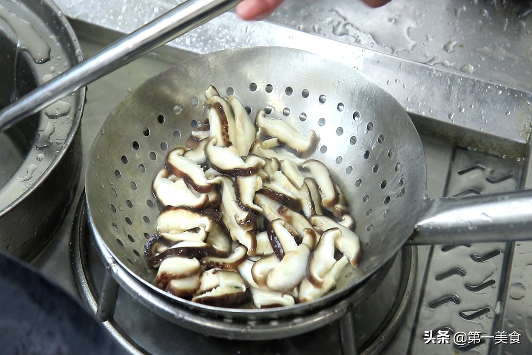圖片[6]-香菇小白菜做法步驟圖 鮮香營養還下飯-起舞食譜網