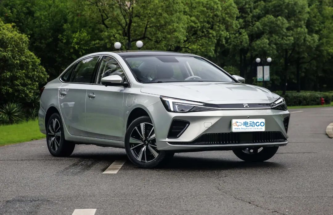 试驾了这款国家级选手，我决定放弃Model 3