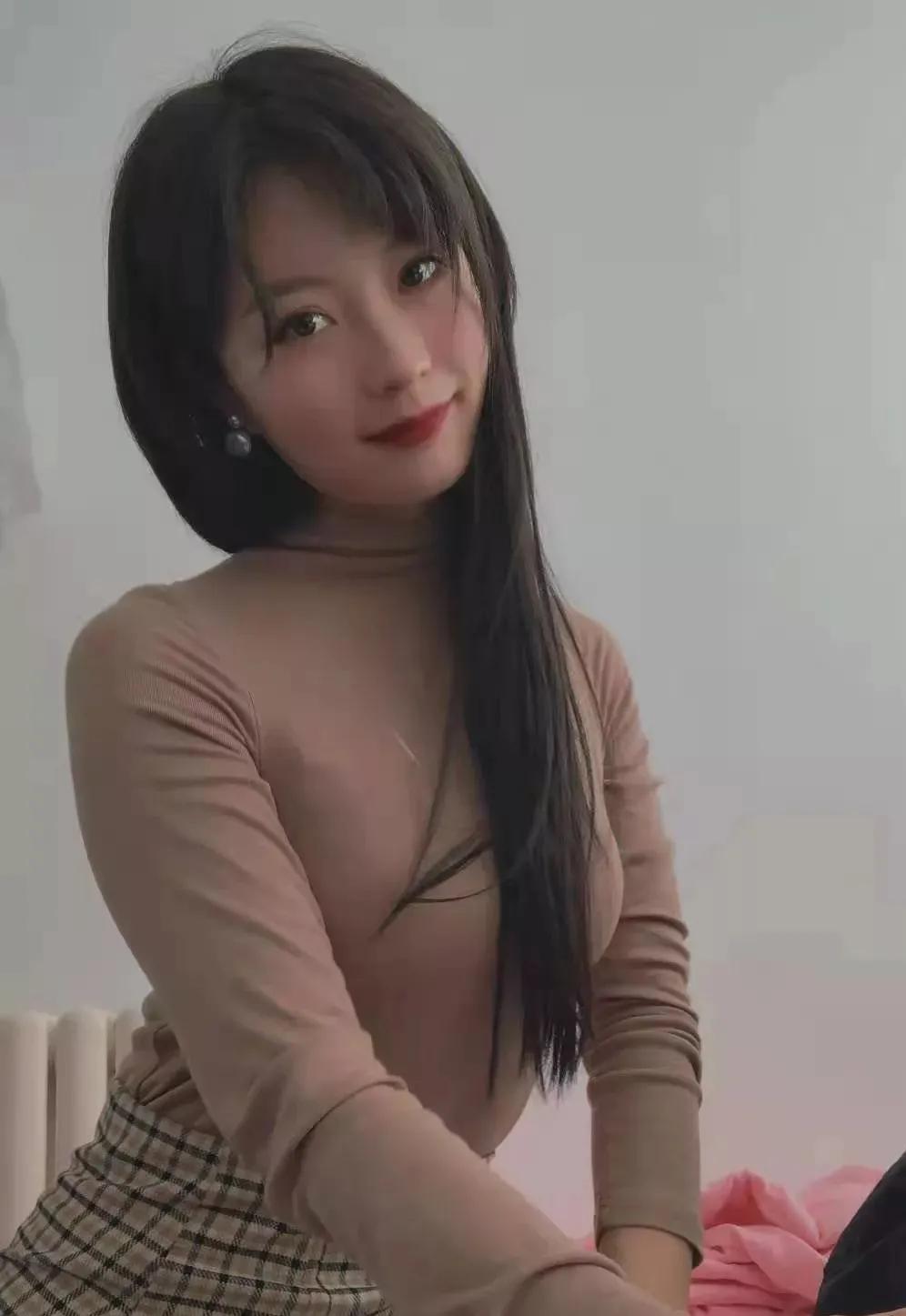 军装照VS便装照，军营女神男神天团帅炸