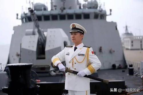 在部队中，如果拥有这3把佩剑，将是军人至高无上的荣誉