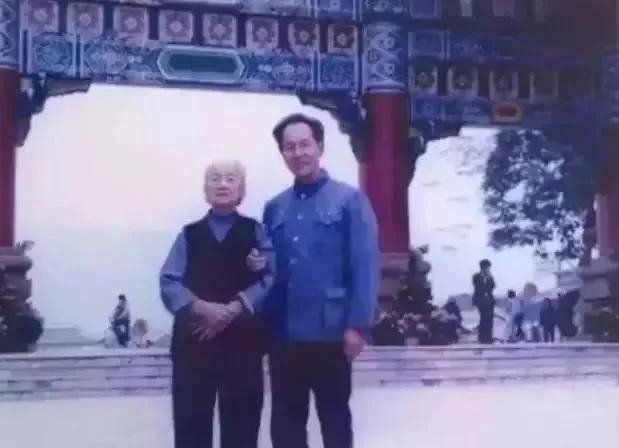 一男子被密召进京，此后隐姓埋名30年，却做了一件惊天动地的大事