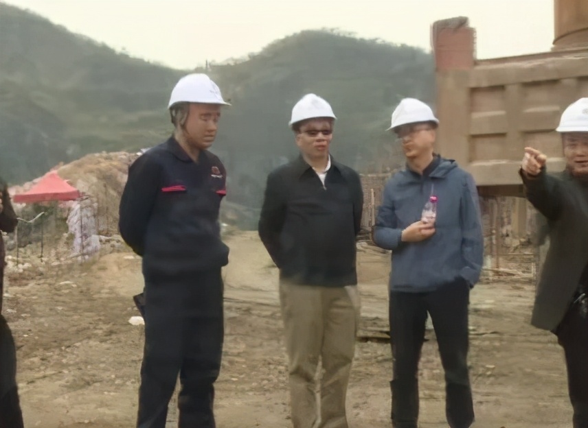 蒋丙生参加市五届人大代表洪江市第二小组活动