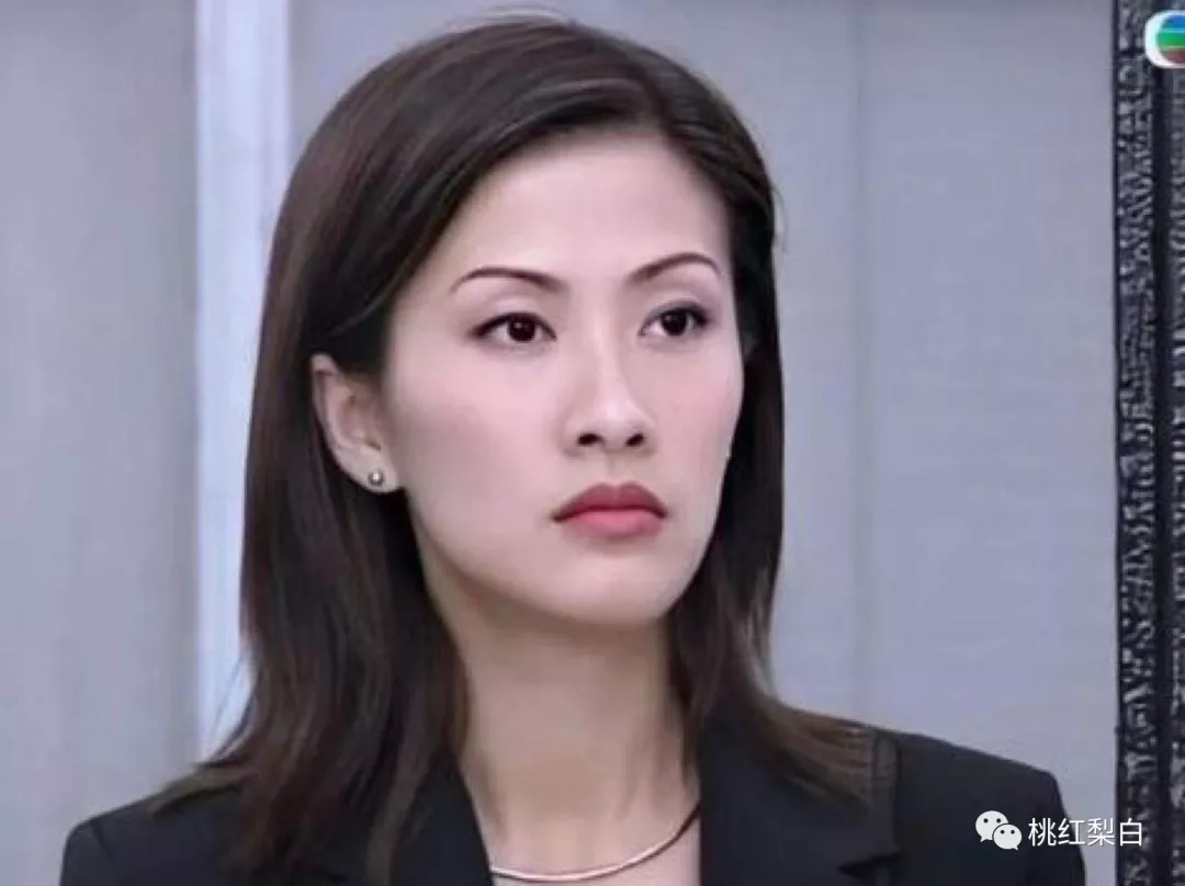 職場女精英長啥樣?TVB女神陳慧珊,絕對是貴圈“業界標杆”