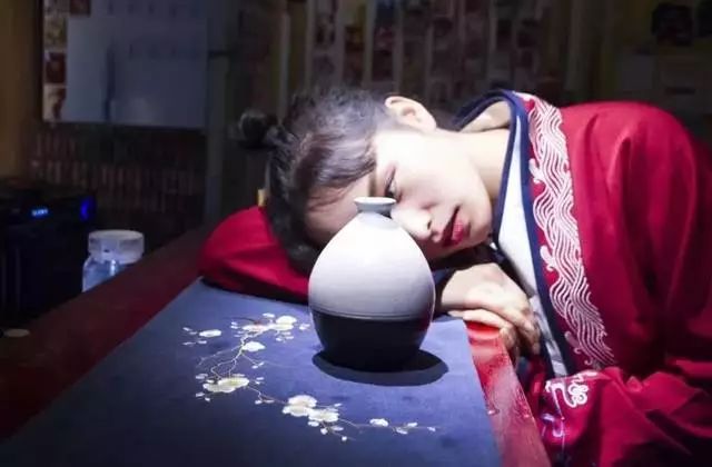 Go alone, the gender is invaded | 00 hind schoolgirl, you must want to know...