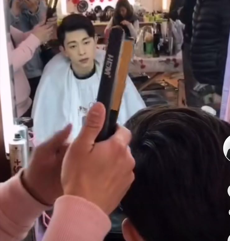 Come across Deng Lun " do one's hair " , one face is unripe without can love, left to expose true skin however after filter lens