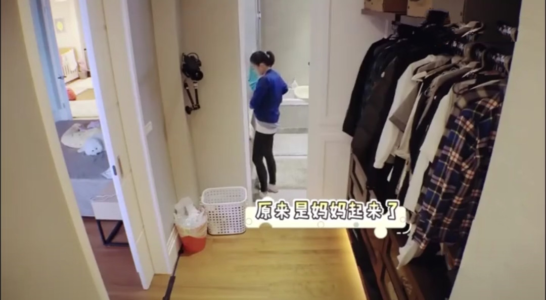 賈靜雯曬千萬豪宅！ 頭一次見三分離的廚房，自稱客廳大到能跑步