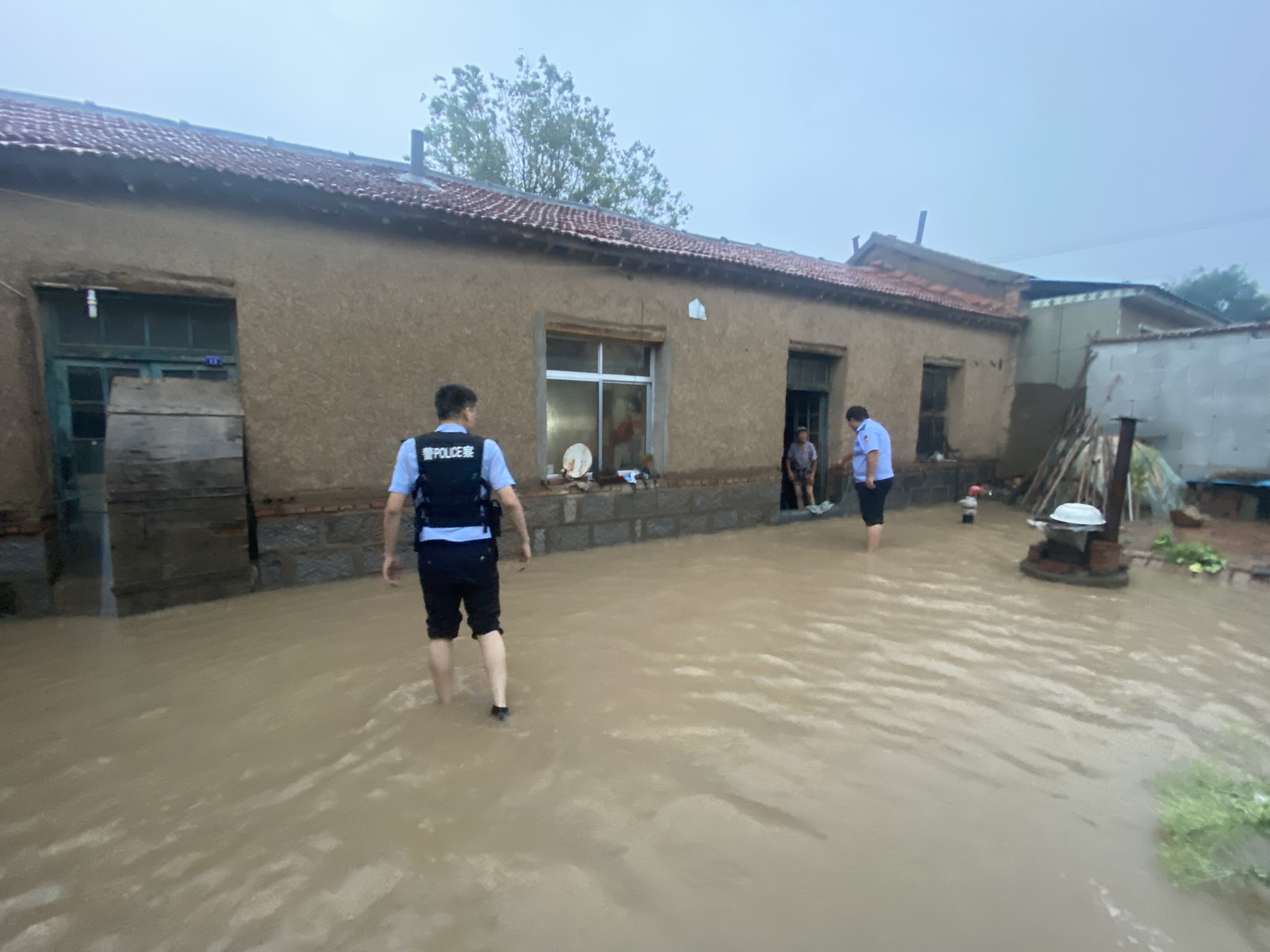 ���ݹ���ӭ��ս�꣬��·���˰���