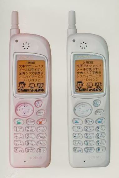 5G时代的我却怀念2G时代五花八门的酷手机