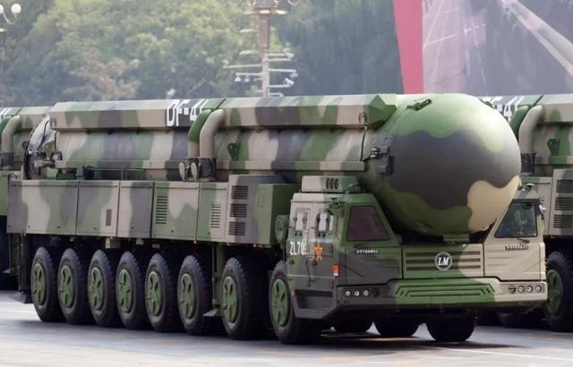 �й����ͷ������˻���Ϯ���������񡱣���ý����Ϊ���ο���������