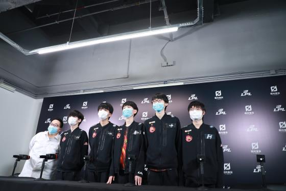 After FPX surpasses, interview - Doinb: I feel I chose gram intense, should win namely