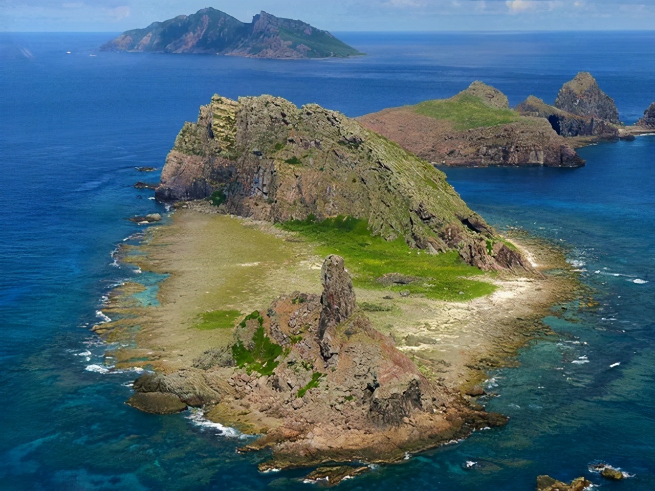 中国万吨驱逐舰现身日本海，回应美日挑衅，展现海上作战能力