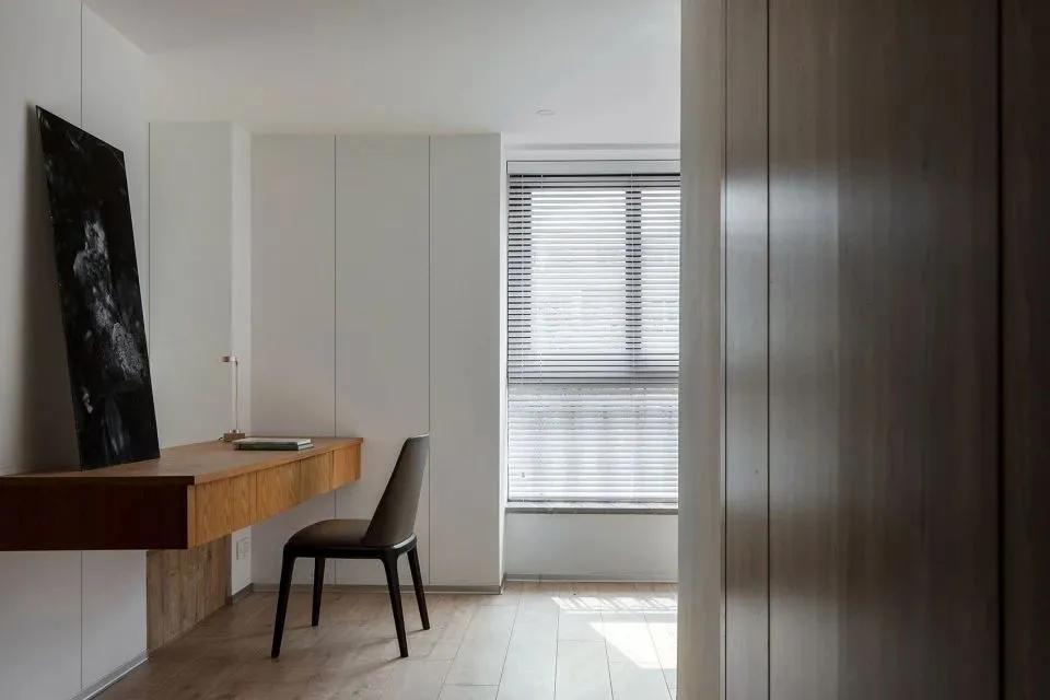 不费力气就能get的“角落书房”让小户型也能实现书房梦