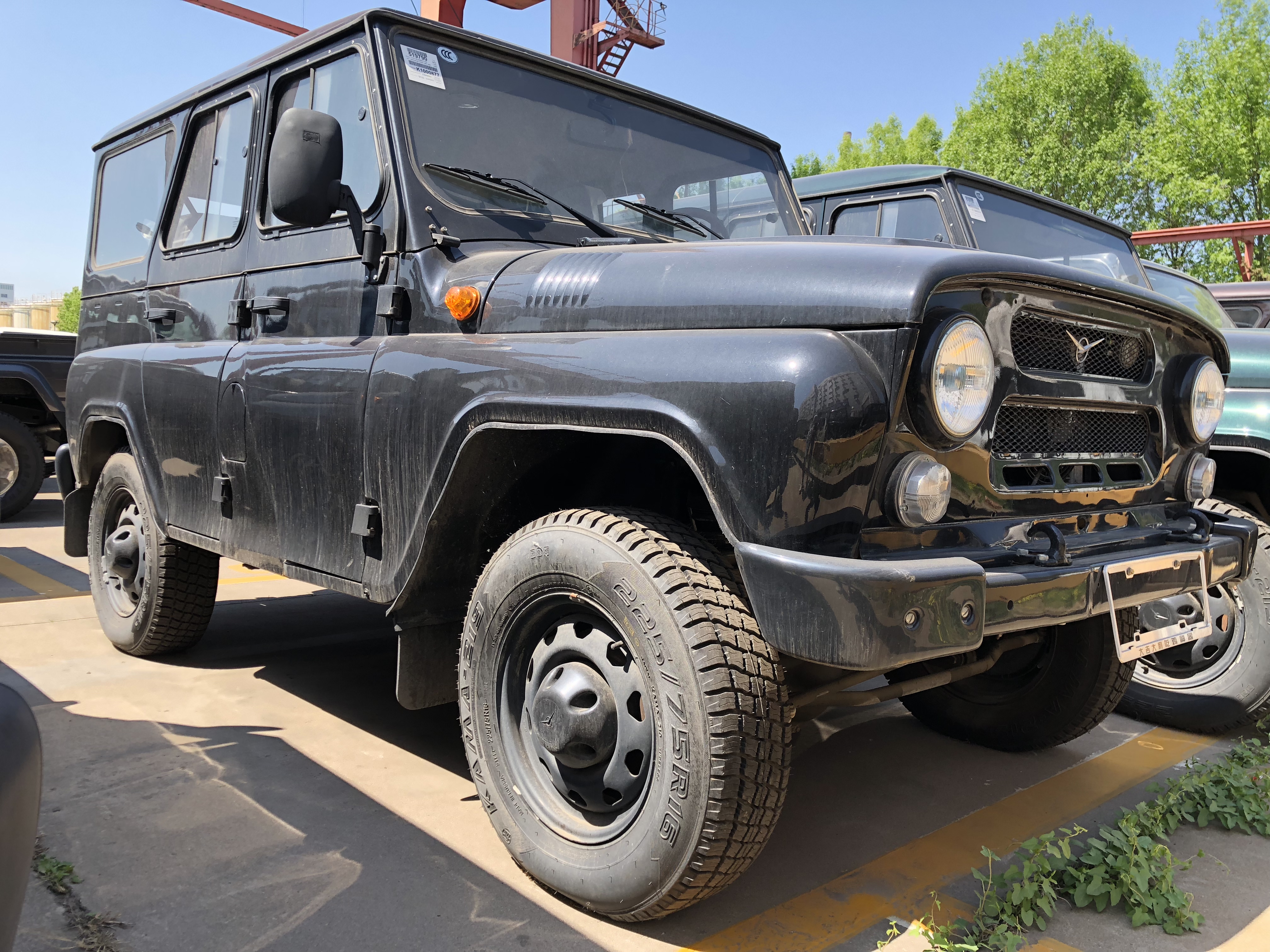 赞同:2754 				   				查看:9774同样是"老古董"越野车,瓦滋猎人