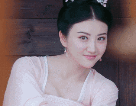 " agalloch eaglewood is like bits " disturbance is ceaseless, yang Zi " be forced " clear away an awful mess, there is an actor to retreat after group