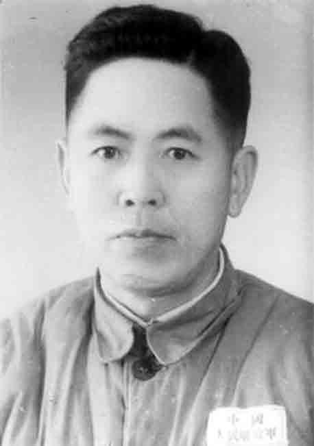 解放军35军：存在1年就撤编，攻占南京总统府，军长是蒋军降将