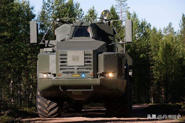 瑞典弓箭手自行火炮，不要小看民用卡车，它们也是军用技术储备