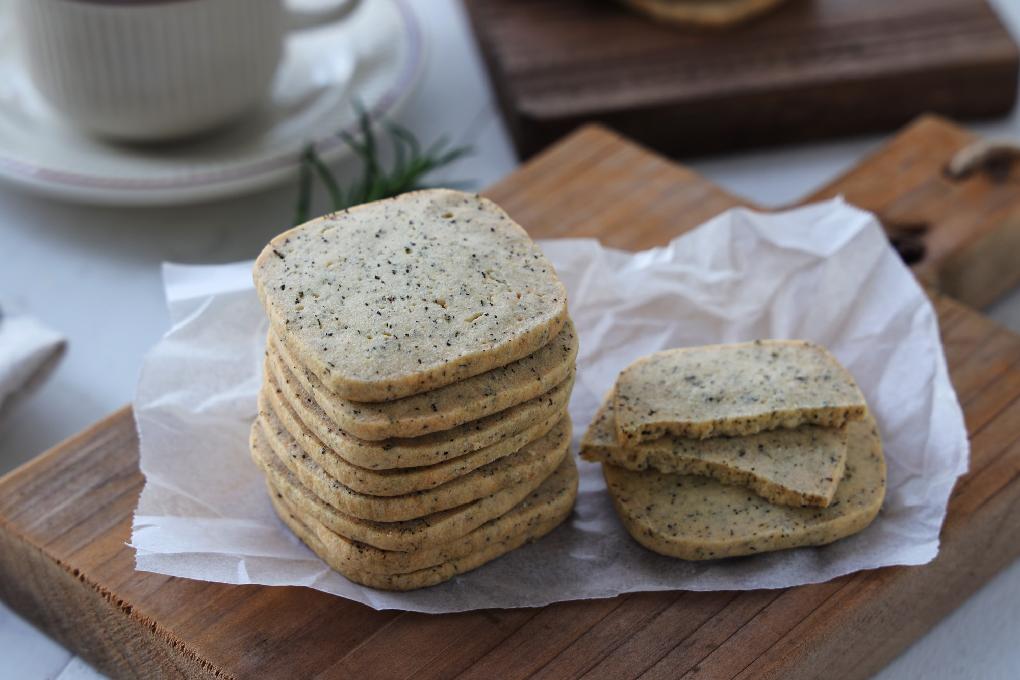 饞了好久的伯爵茶黃油餅乾，茶香濃郁，第一次吃就上癮，越吃越香